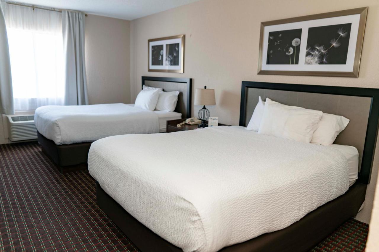 Ramada By Wyndham Tell City Exterior photo