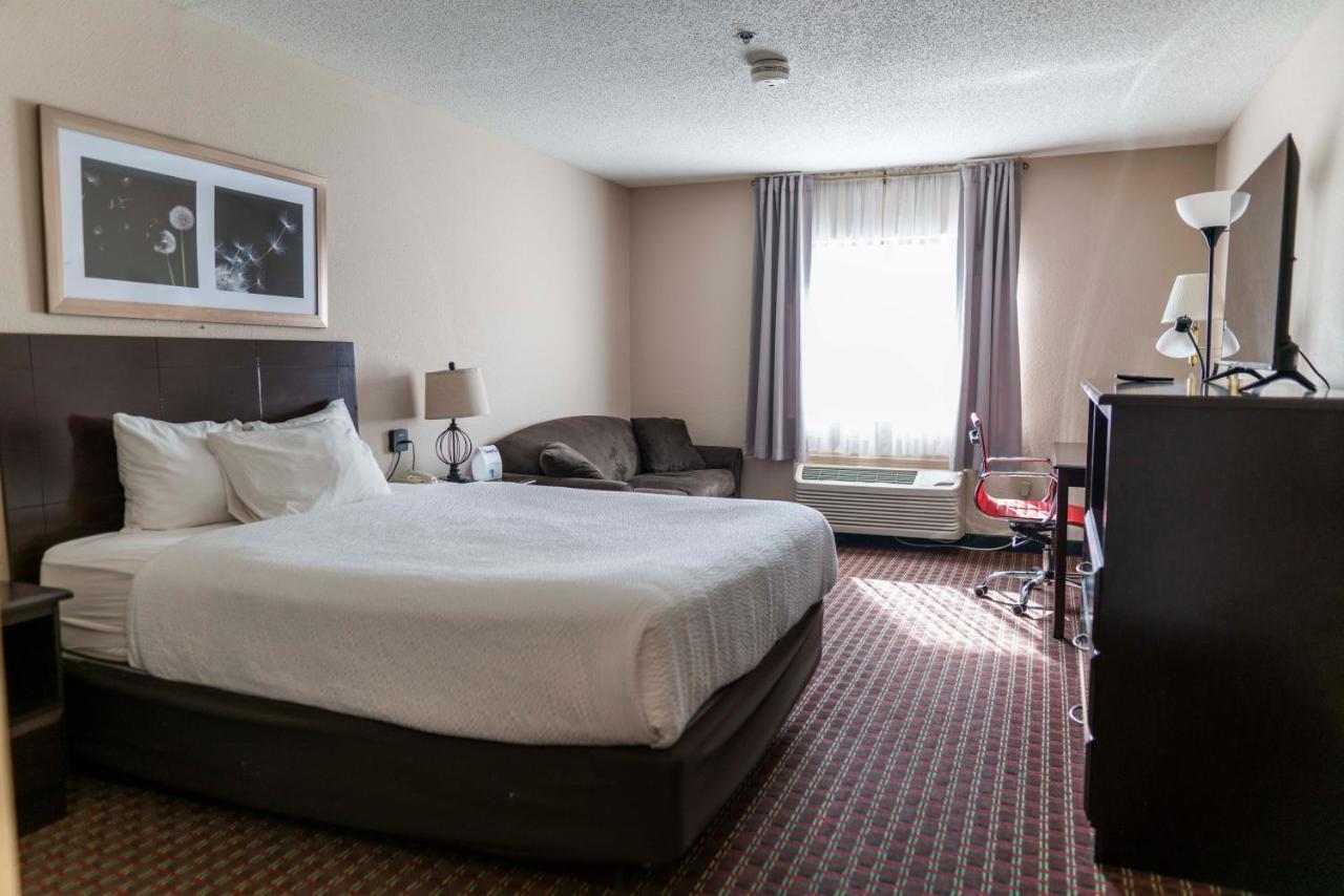 Ramada By Wyndham Tell City Exterior photo