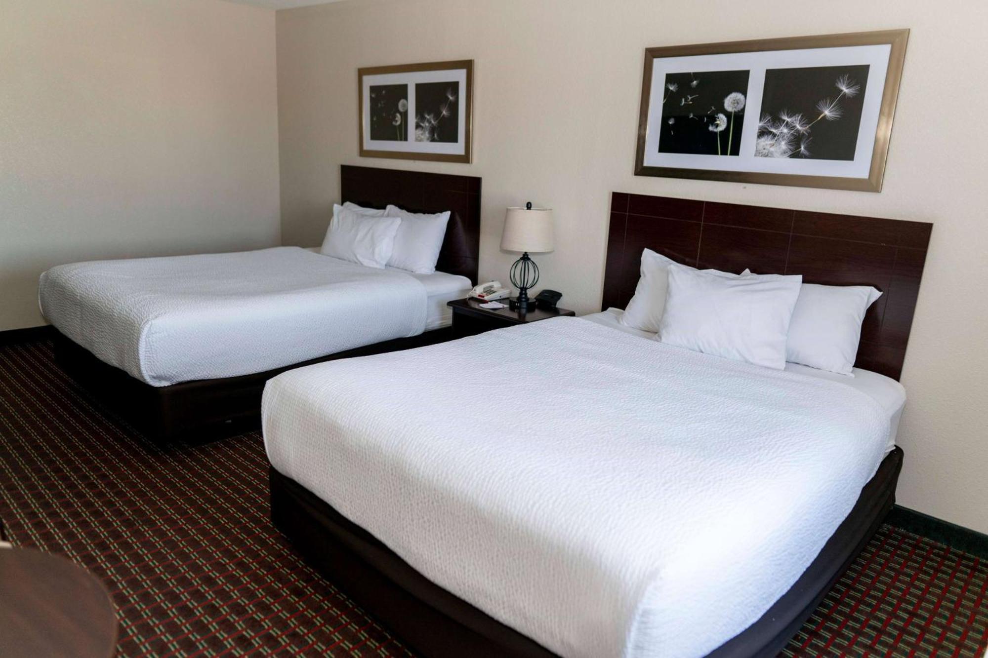 Ramada By Wyndham Tell City Exterior photo